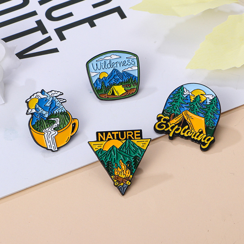 Outdoor camping series emblem  - Outdoor Adventure Backpack 评论和价格